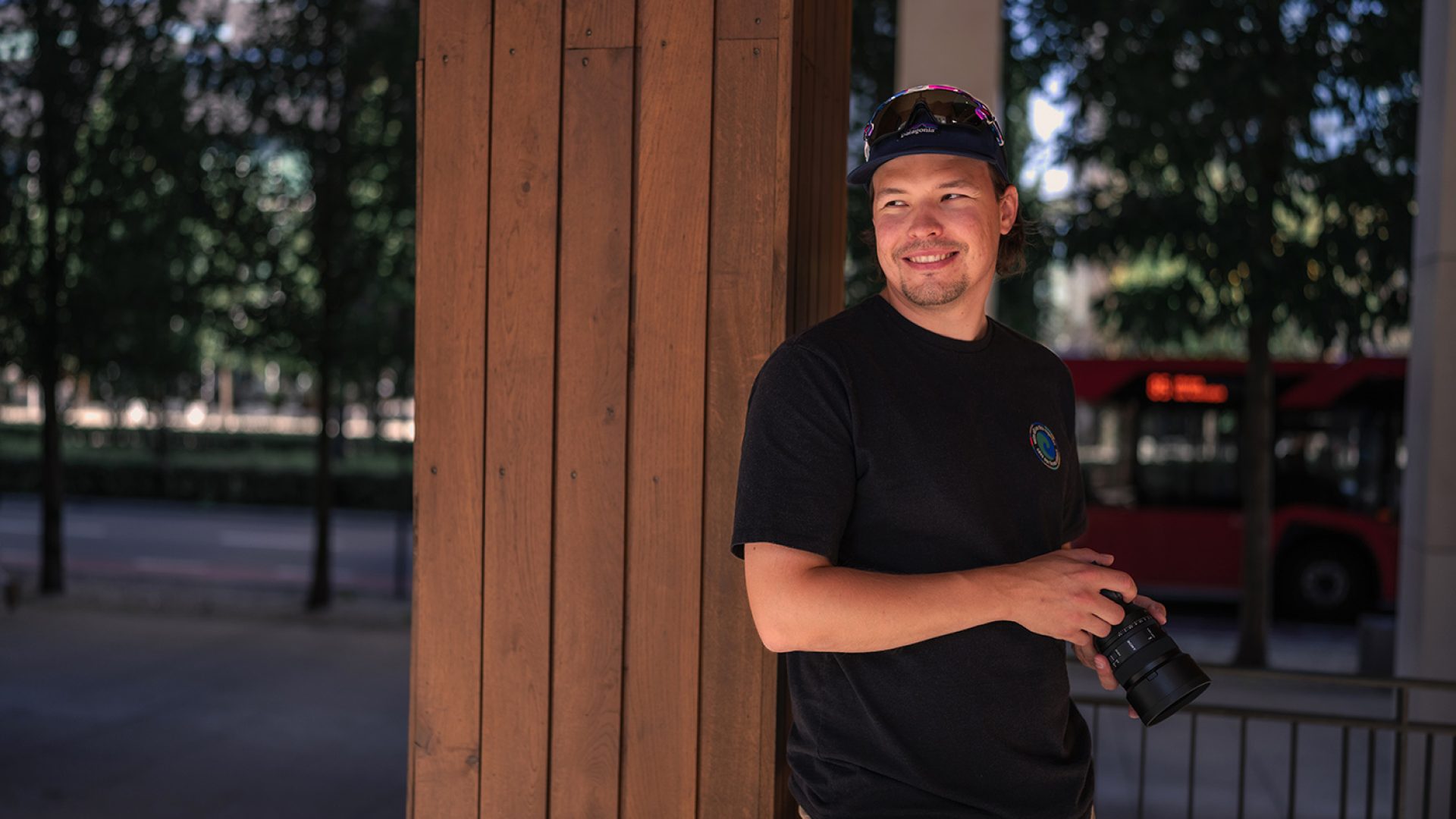 Markedsførerne hos Akari hjelper deg gjerne med foto og video for din bedrift